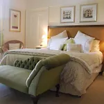 Cawthorne House