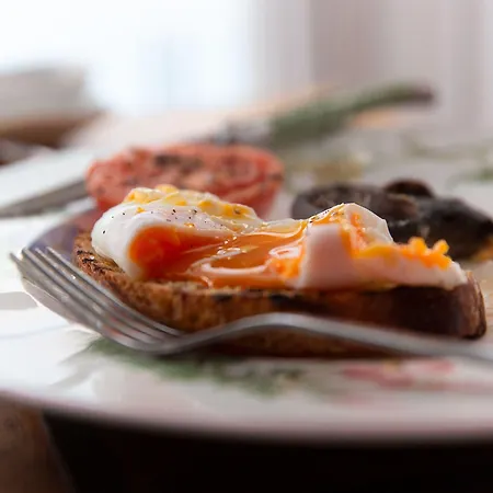 Cawthorne House Pensionat 4*