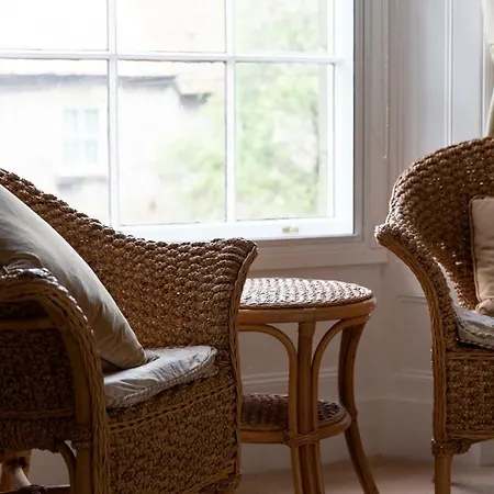 Cawthorne House Pensionat