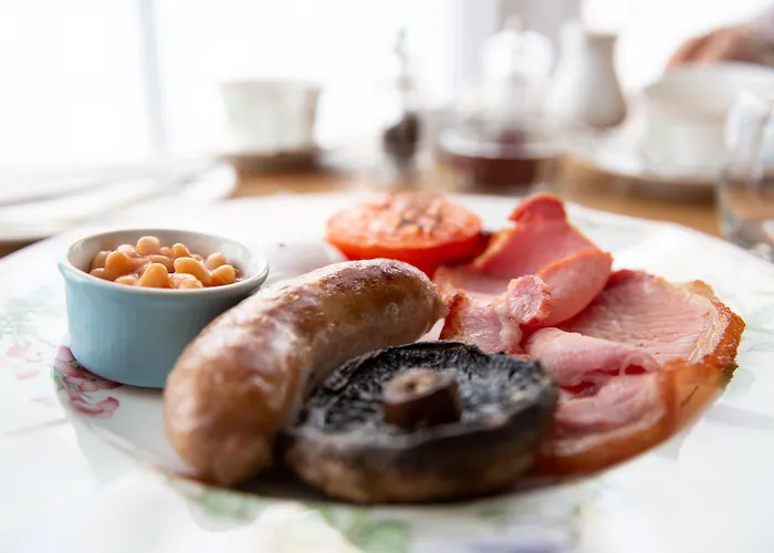 Cawthorne House Guest house 4*