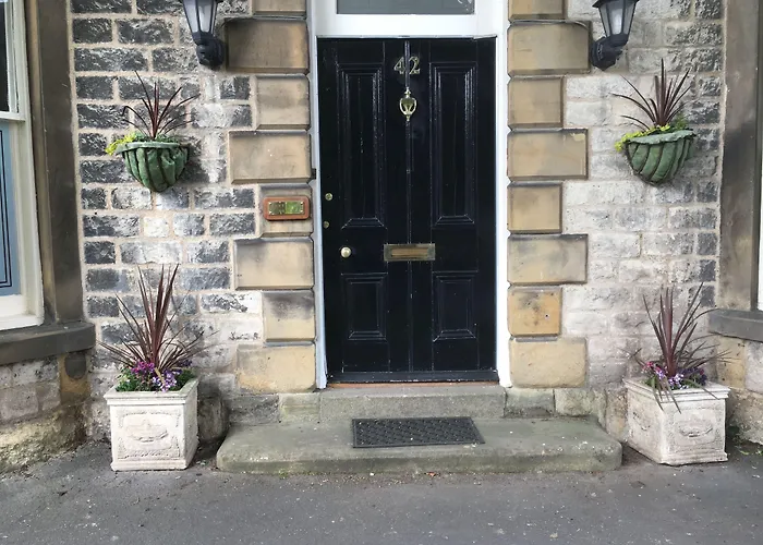 Cawthorne House Guest house