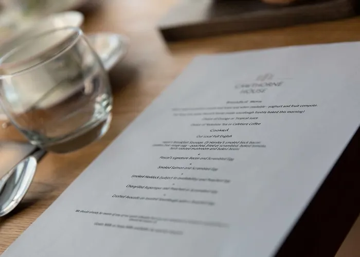 Cawthorne House Guest house 4*