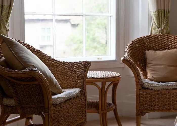 Cawthorne House Guest house