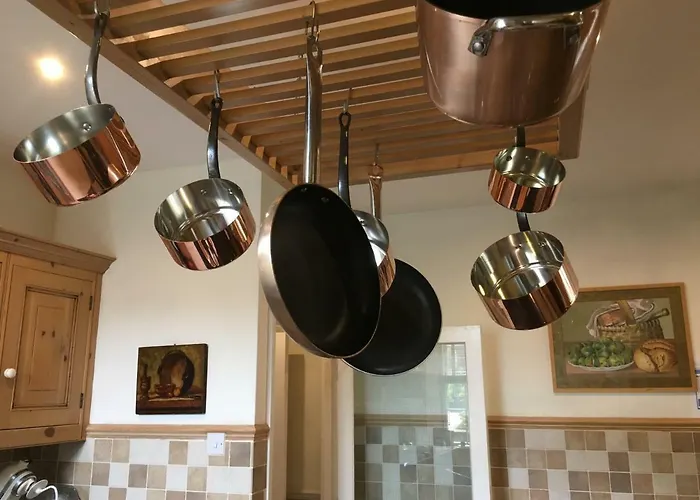 Guest house Cawthorne House 4*